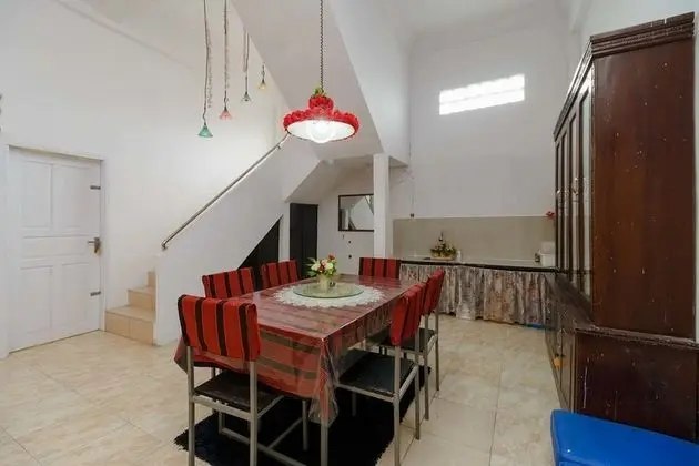 RedDoorz Syariah near Museum Tsunami Aceh 2 - İç Mekan