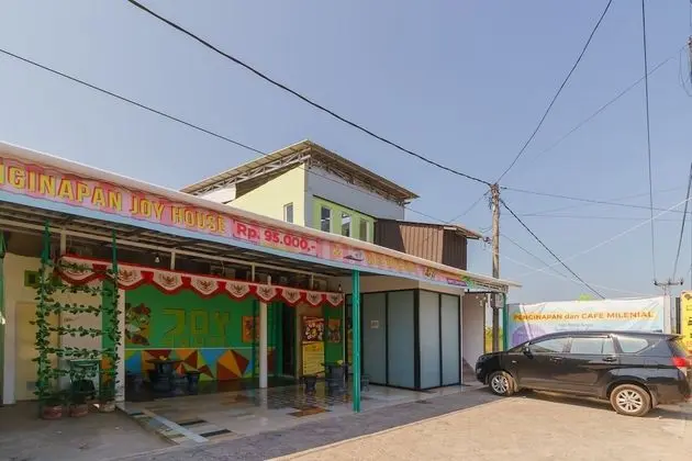 RedDoorz Syariah near Pangkal Balam Port Bangka