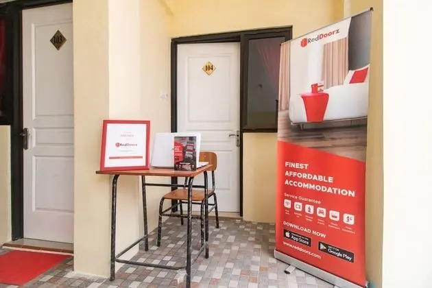 RedDoorz Syariah near Politeknik Negeri Madiun - Lobi