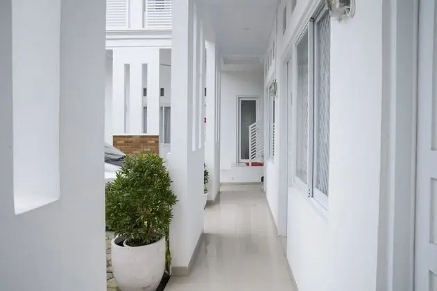 RedDoorz Syariah near RSUD Kota Bogor - İç Mekan