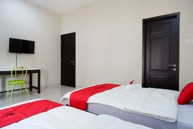 RedDoorz Syariah near RSUD Margono Purwokerto - Oda
