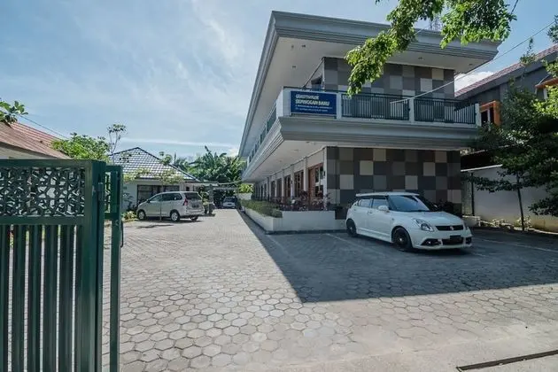 RedDoorz Syariah near Sepinggan Airport Balikpapan - Dış Mekan
