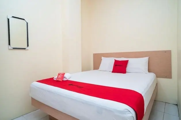 RedDoorz Syariah near Taman Siring 2