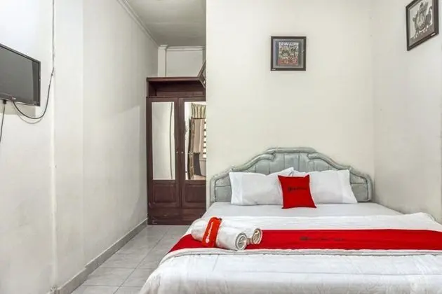 RedDoorz Syariah @ Raya Tajem Maguwo - Oda