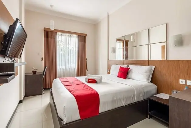 RedDoorz Syariah @ Soekarno Hatta Indah 2 - Öne Çıkan Resim