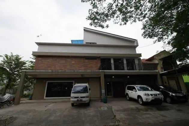 RedDoorz @ Taman Simpruk Cikarang - Dış Mekan