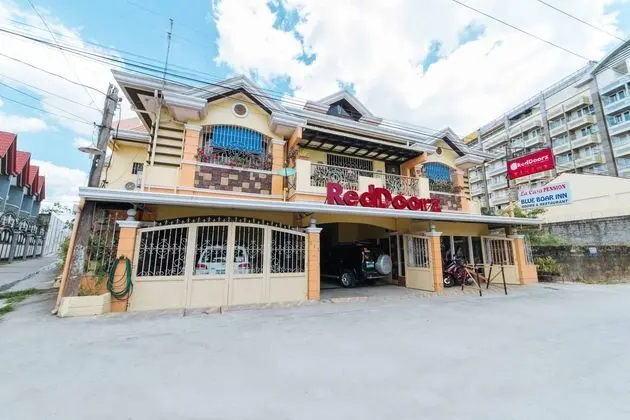 RedDoorz @ Tamarind Street Angeles City
