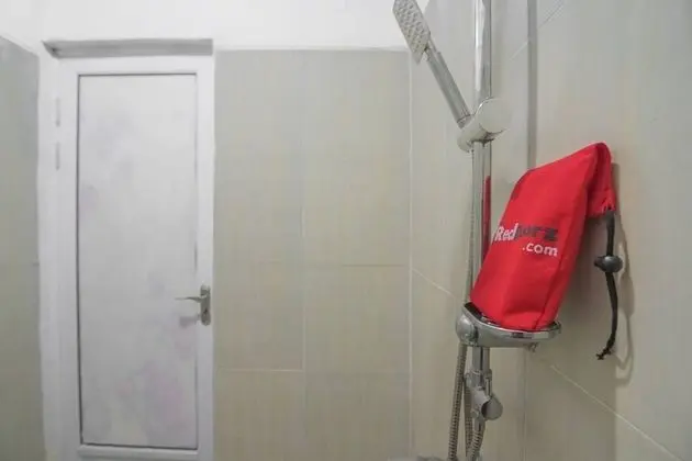 RedDoorz @ Tanjung Karang Lampung - Banyo Tipleri