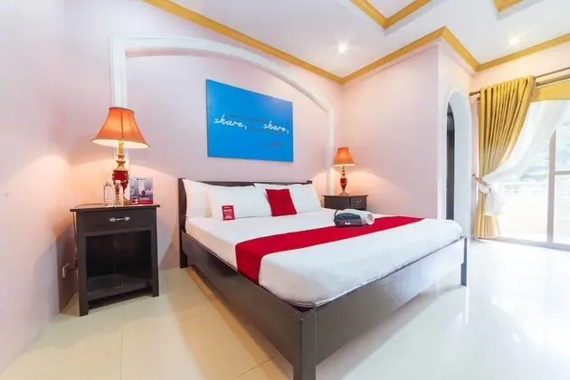 RedDoorz @ Tolentino East Road Tagaytay - Oda