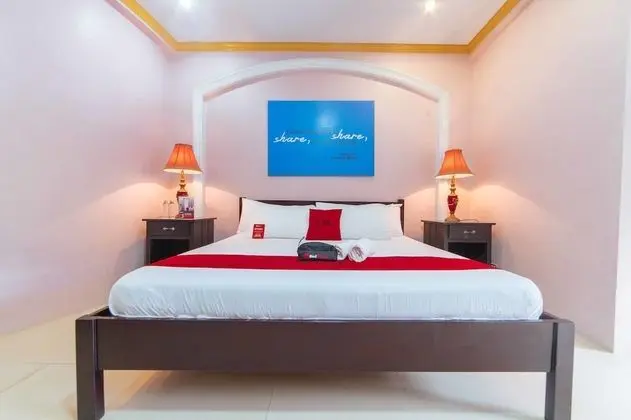 RedDoorz @ Tolentino East Road Tagaytay - Oda