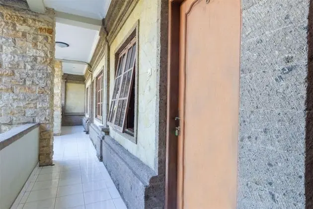 RedDoorz @ Tuban Kubu Anyar - Dış Mekan