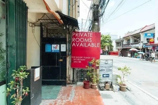 RedDoorz @ Vicente Street Espana Manila