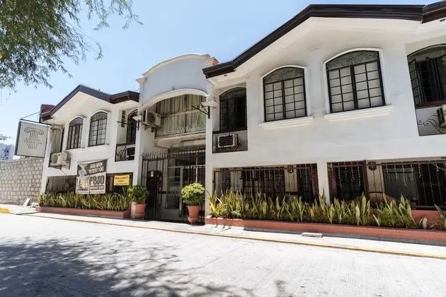 RedDoorz @ Vito Cruz Extension