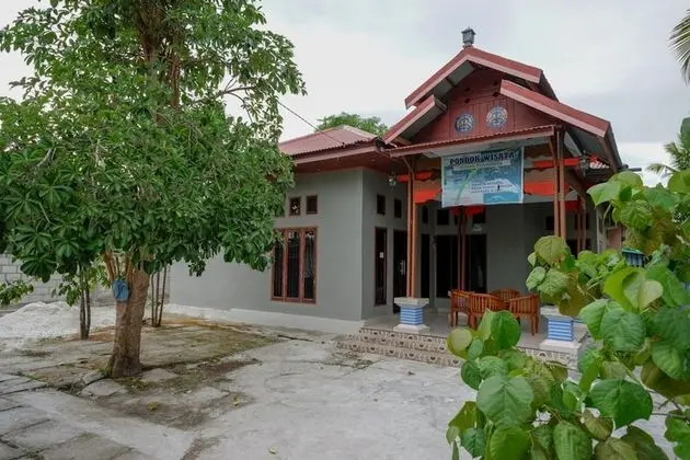 RedDoorz @ Wangi Wangi Island Wakatobi