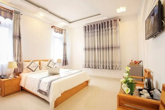 RedDoorz Yen Nam Hotel Nguyen Trong Tuyen