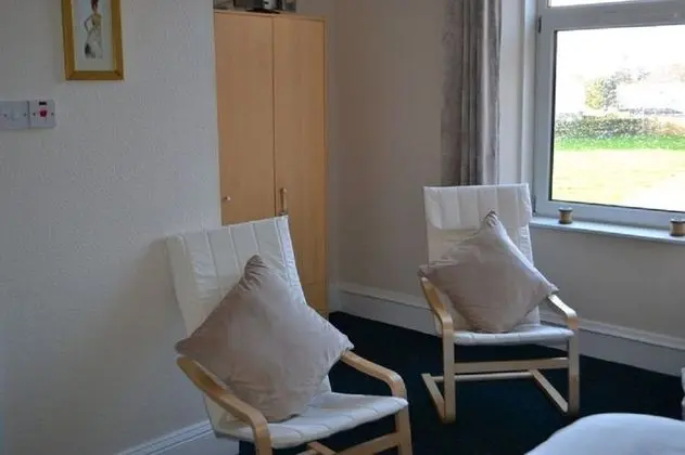 Redhall Arms Hotel - İç Mekan