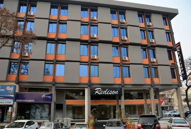 Hotel Redison Blue Area