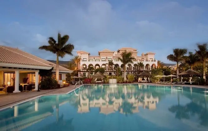 RedLevel at Gran Melia Palacio de Isora - Adults Only - Dış Mekan