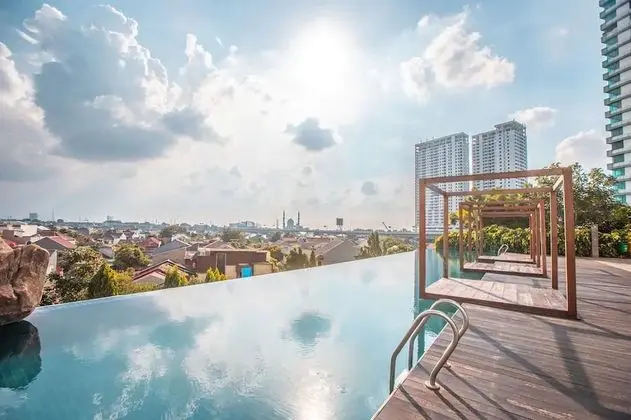 RedLiving Apartemen Grand Kamala Lagoon - Kita Pro Tower Barclay North
