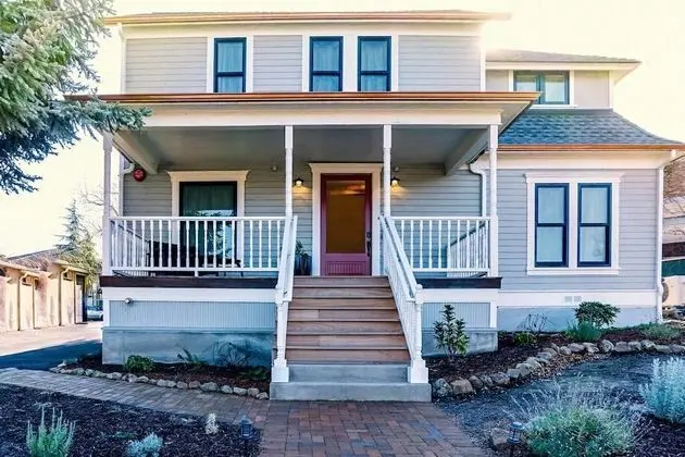 Redtail Suites ~ Entire Home ~ Sleeps 12 ~ Tesla Station