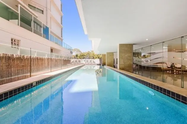Redvue Apartments - Havuz