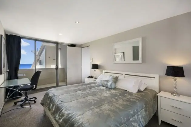 Redvue Apartments - Oda