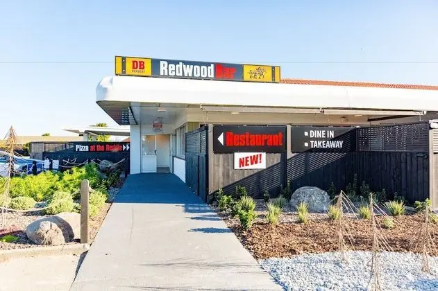 The Redwood Hotel - Dış Mekan