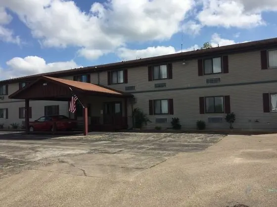The Redwood Motel - 1