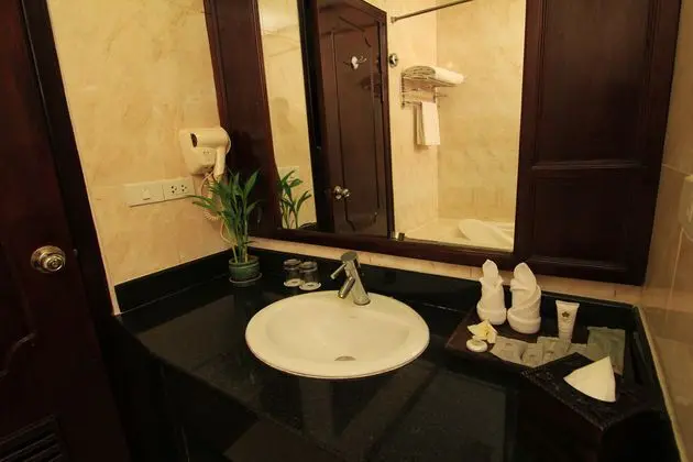 Ree Mohasambath Hotel & Resort I - Oda