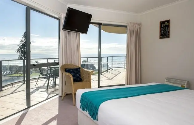 The Reef Beachfront Apartments - Oda