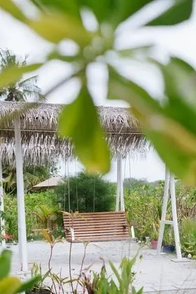 Reef Edge Thulusdhoo - Dış Mekan
