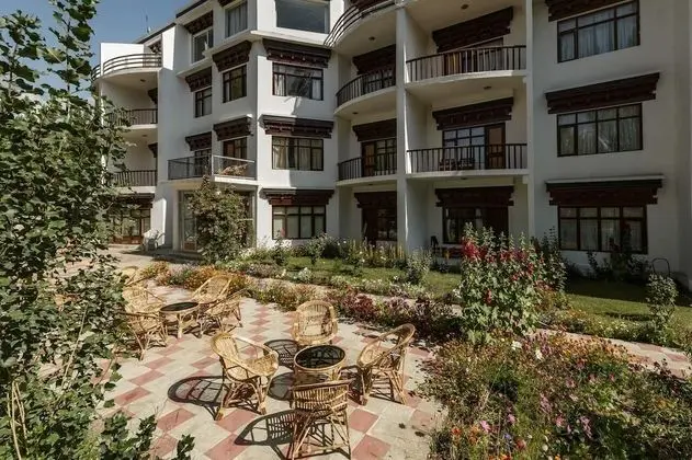 Reenam Hotel