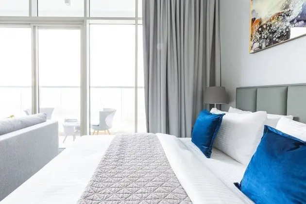Refined Studio Apartment in Dubai Marina - İç Mekan