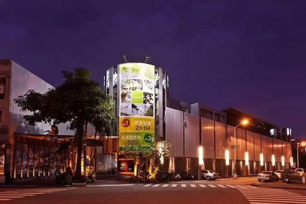 Refinement Motel