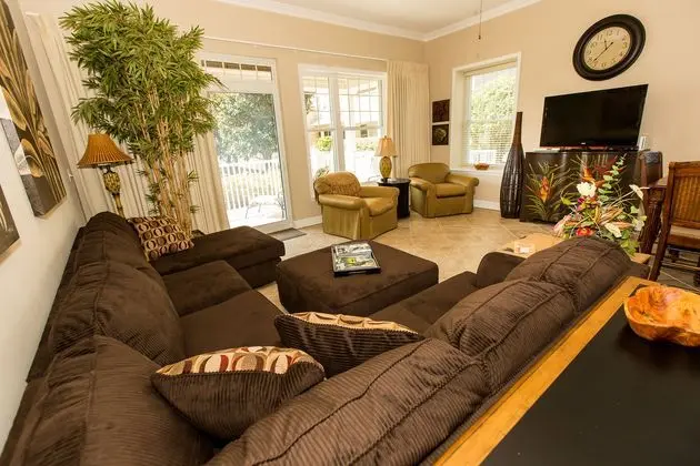 Reflections at Bay Point by Sterling Resorts