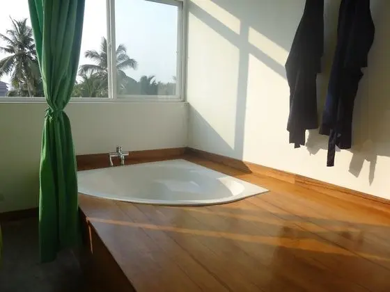 Refresh Hotel - Spa