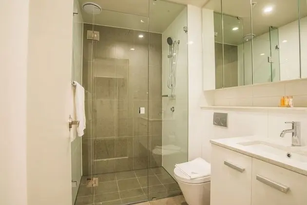 Refreshing 2bed2bath APT in Up&coming Liverpool - Banyo Tipleri