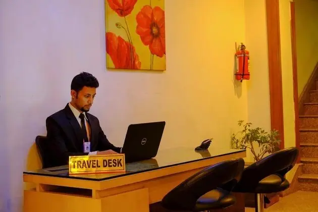 Regal Airport Hotel - Lobi
