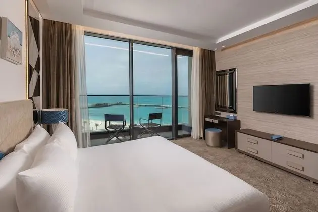 Regal Heights Hotel - Oda