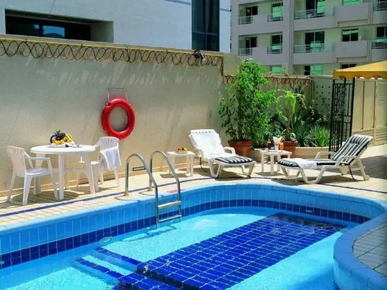 Regal Plaza Hotel - Havuz
