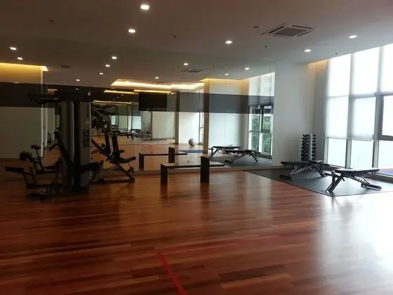 Regalia Residence @ KLCC View Sky Pool by MC - Fitness
