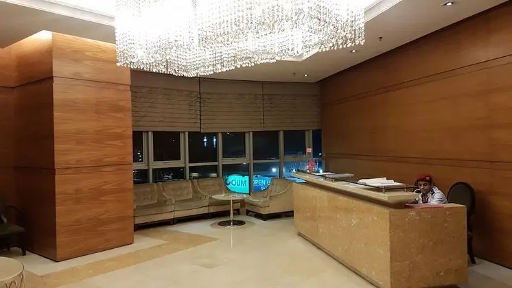 Regalia Studio 109 Suites - Lobi