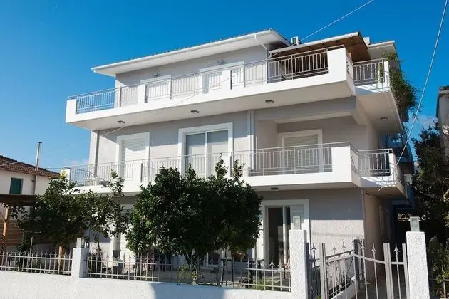 Regalo Apartments