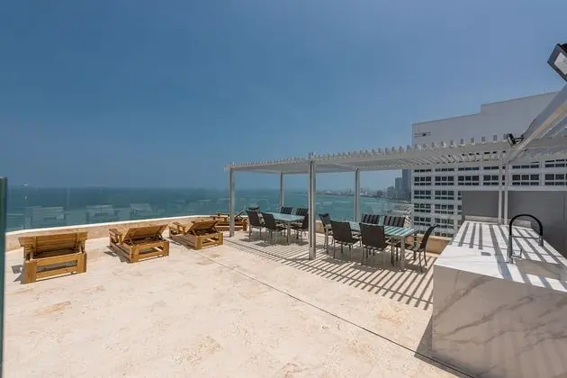 Hotel Regatta Cartagena - Havuz