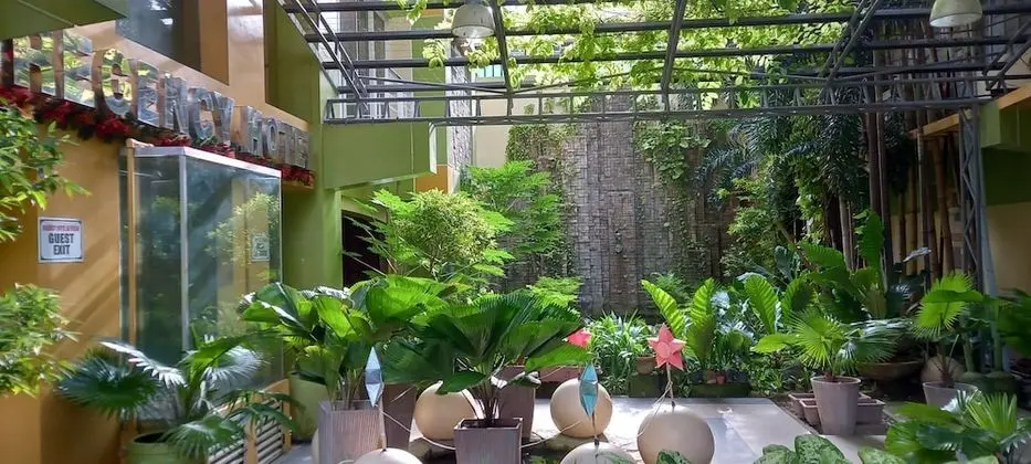 Regency Hotel De Vigan - Öne Çıkan Resim