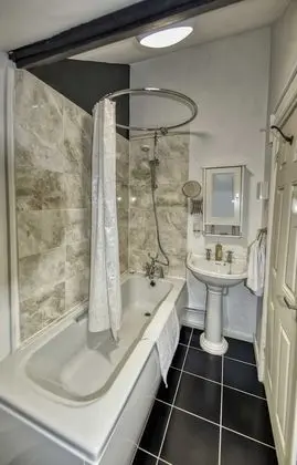 Regency Guest House - Banyo Tipleri