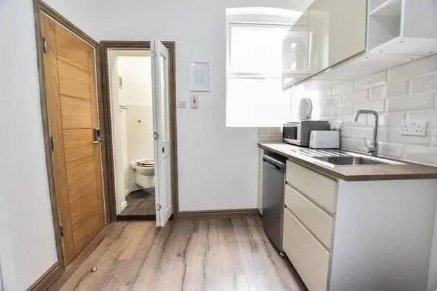Regency GuestHouse Manchester North - Mutfak
