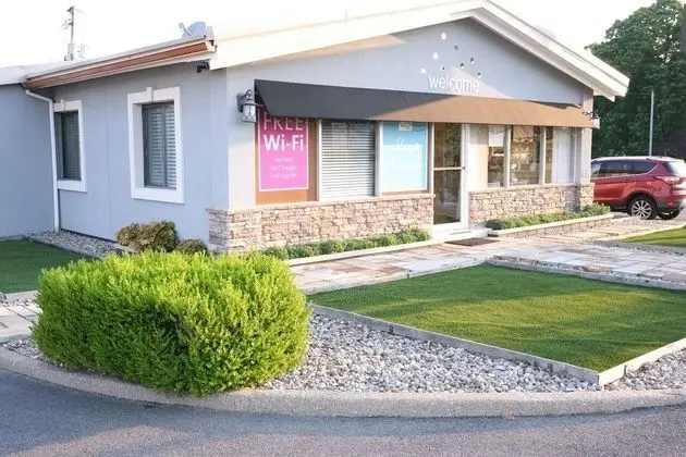 Regency Inn Eddyville - Dış Mekan
