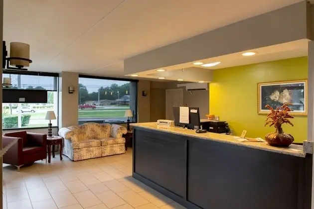 Regency Inn - Lobi