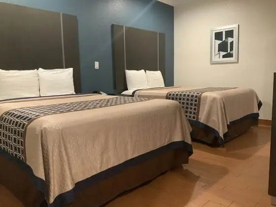 Regency Inn and Suites - Oda